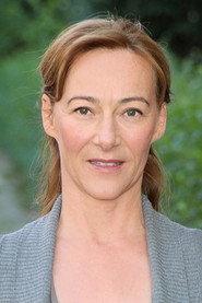Dinah Geiger as Frau Frisch in Lachesis 2017