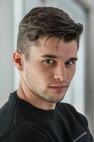 Guillaume Paquin as Entu in Cirque du Soleil: Toruk - The First Flight 2016