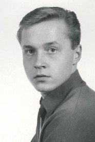 Lasse Sarri as Eskil Karlsson in Sextetten Karlsson 1945