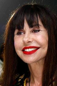 Manuela Moura Guedes as Gisele in Diamantino 2018
