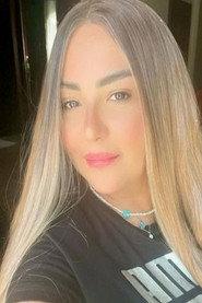 Eman Ayoub as in Film Mish Hindi