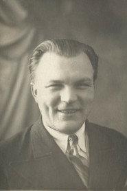 Gleb Yuchenkov as Vladimir Lenin in First Day 1958