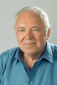 József Láng as Vestro in Larger than Life 1977