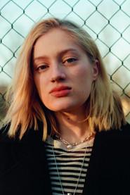 Nadia Tereszkiewicz as Claude in Two Pianos 2025