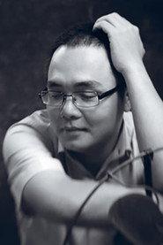 Phan Đăng Di as Professor Tính in Flapping in the Middle of Nowhere 2015