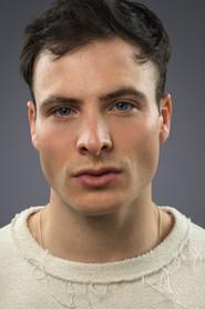 Cooper Levy as Davis in Lice