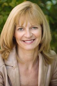 Lorette Clow as Liz Sandor in A Very Merry Daughter of the Bride 2008