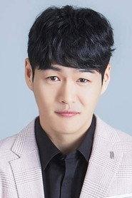 Hwang Myung-hwan as Jin-tae in Closed School 2019