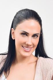 Ana La Salvia as Sofia in Bandido 2004