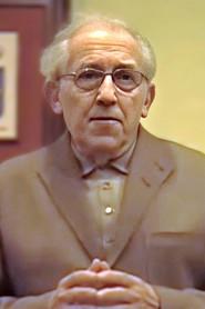 Gustavo Bueno as Self in Gustavo Bueno. La vuelta a la caverna 2015