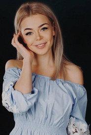 Alina Grosu as Lina in Voice of the Heart 2026