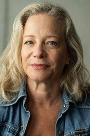 Emma Cater as Kathy in Profile 2018