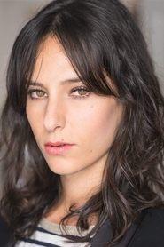 Adèle Galloy as Sarah in Pacific Fear 2024