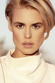 Ana Bergman as Tatiana in Stay 2021