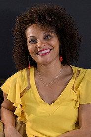 Lolita Tergemina as Christelle Descombes in Maman veut pu' 2024
