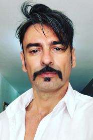 Konstantinos Giannakopoulos as Marios in Super Story Market 2025