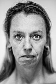 Sara de Bosschere as Kim in Amine 2017