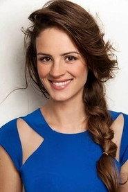 Ariela Massotti as Nicole in Virando a Mesa 2020