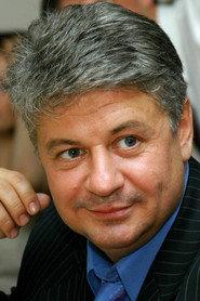 Anatolii Zinovenko as in Love and Bloggers 2022