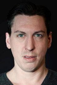 Steven Rathman as Simon in Van Wilder 2: The Rise of Taj 2006