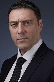 Mark Simpson as Neighbour in Taj Mahal 2015