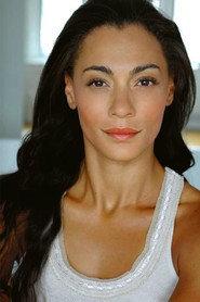 Amelia Workman as Marion in Beau 2021