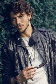 Julio Fernandes as Boy I in Inocentes 2017