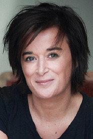 Béatrice de la Boulaye as Ana in Day of the Comet 2014