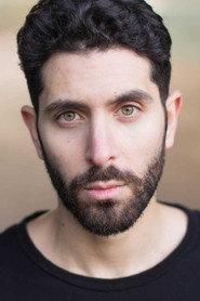 Lorenzo Harani as Vincent in Quai des courants d'air 2016