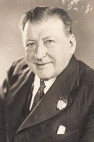 Yuriy Yuryev as Tom Grant in Capt. Grant's Family 1936