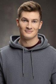 Mark Masterton as Rylan Baker in The Beehive 2023