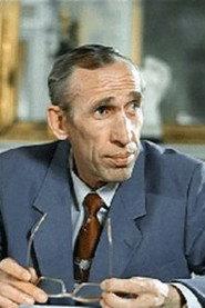 Viktor Pomortsev as Ogurets in Reed Paradise 1989