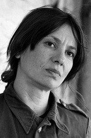 Asja Łamtiugina as Anna in Wielkanoc 1975
