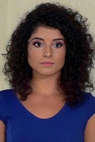 Jazmín Prado as Liza in Las chicas de la colonia 2015