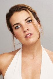 Julia Lara as Sara in Blue Rai 2017