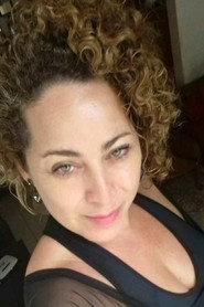 Michelle Assunção as mãe do Rodrigo in Meu Mundo Azul 2021