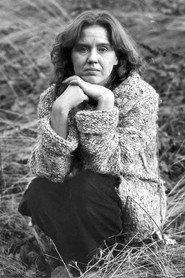 Tuija Ahvonen as sairaanhoitaja in Sadeaika 1981