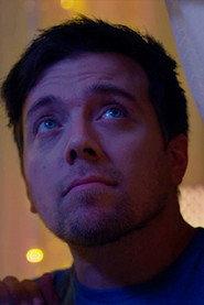Julián Zucchi as Guille in ¿Nos casamos? Sí, mi amor 2022