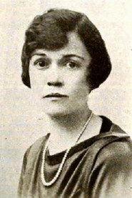 Hope Loring as  in The Blue Fox 1921