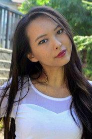 Julie Tao as Chelsea in An Introvert's Guide to High School 2020