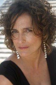 Norma Martínez as Susana in Encadenados 2015