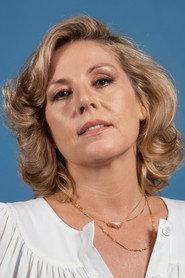 Jacqueline Laurence as Mira in Young Polacas 2020
