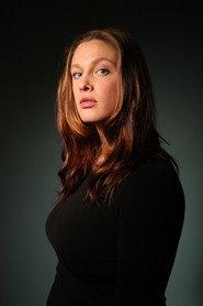Léa Fouchier as  in L'intrus 