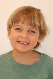 Sam Herrgård as Patrik as a child in The Foster Family 2022