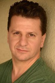 Spiro Papas as Michael in Oma 2019