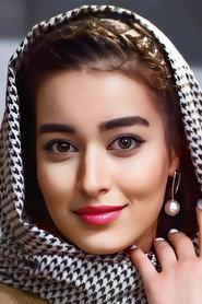 Mahlagha Meynoosh Zad as Simin in Atabai 2020