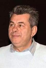 Nikos Magdalinos as Νίκος in Narkotika sta thrania 1989