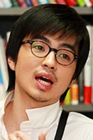 Cheon Seong-hoon as Dong-su in Die Bad 2000