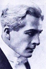 Allan Cavan as Real Estate Broker (uncredited) in London After Midnight 1927
