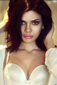 Sara Loren as Sofia in Bullah 2026